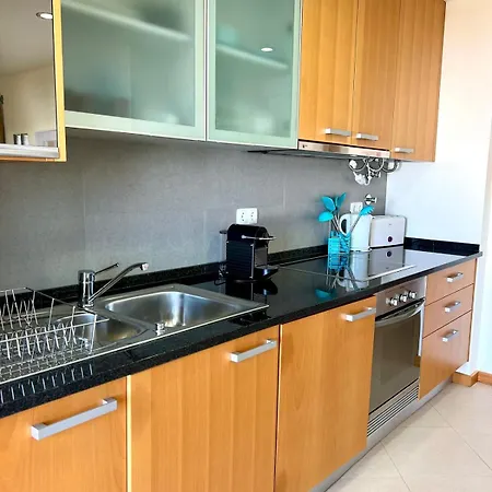 Viva Onda Baleal Surfing & * Ferrel (Leiria)