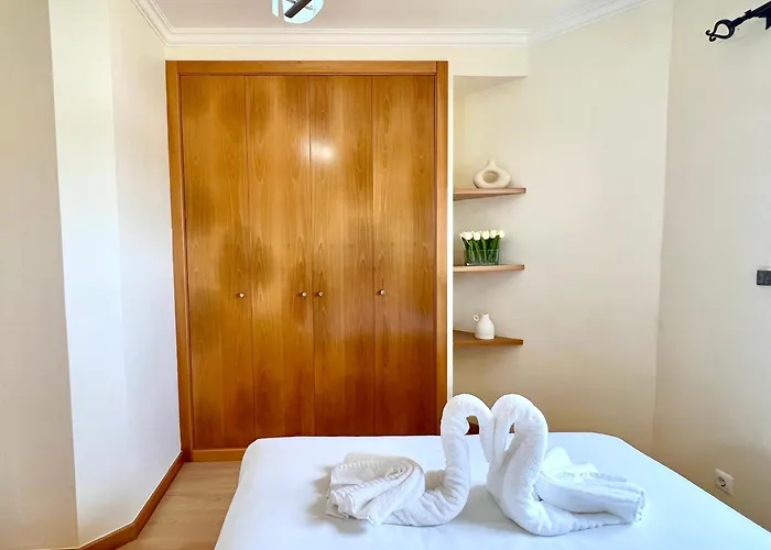 Viva Viva Onda Baleal • Surf&praia A 5 Min A Pé Ferrel (Leiria)