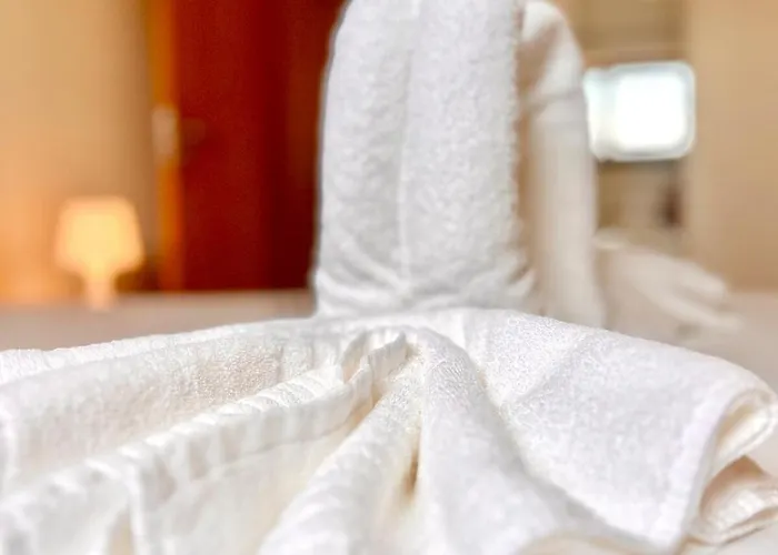 Viva Viva Onda Baleal • Surf&praia A 5 Min A Pé * Ferrel (Leiria)