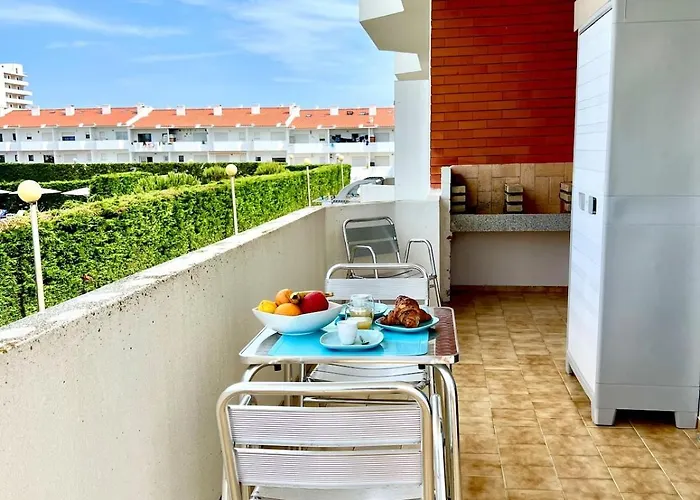 Viva Viva Onda Baleal • Surf&praia A 5 Min A Pé